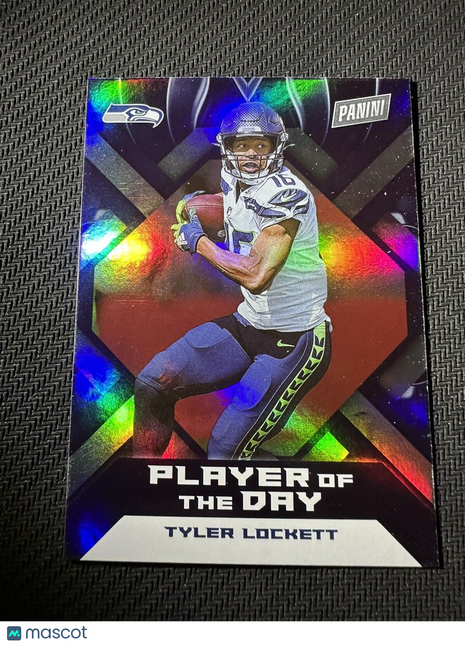 Tyler Lockett 2022 Panini NFL Player of the Day #38    Football Card Holo