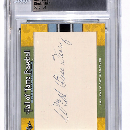 2020 Leaf Hall of Fame Baseball Cut Signature Edition Bill Terry Cut Auto
