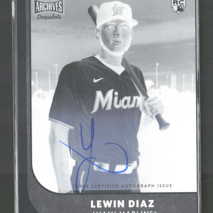 2021 Topps Archives Snapshots Lewin Diaz #37 Black and White Negative /100 Auto