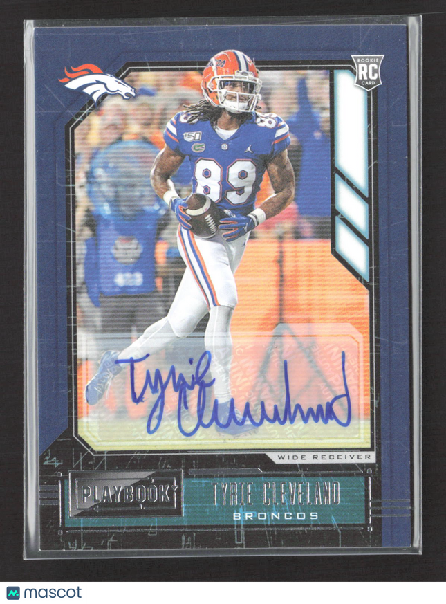 2020 Panini Playbook Tyrie Cleveland #199 RC Auto