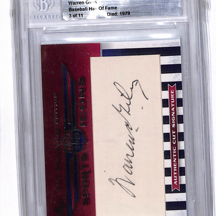 2010 Leaf Sports Icons Update Warren Giles Authentic Cut Signature Auto