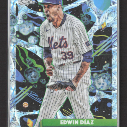 2025 Topps Chrome Cosmic Edwin Díaz #173 Nucleus Refractor