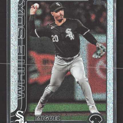 2025 Topps Series 1 Miguel Vargas #190 Silver Foilboard