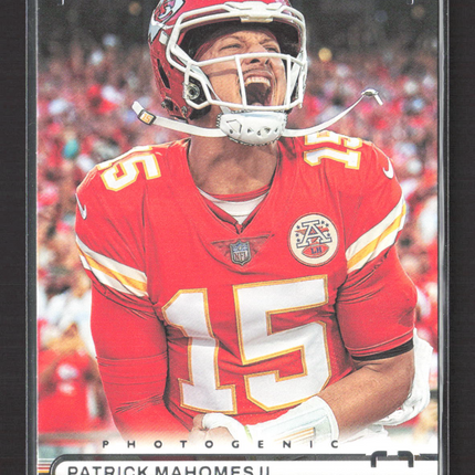 2023 Panini Chronicles Photogenic Patrick Mahomes II #PH-18