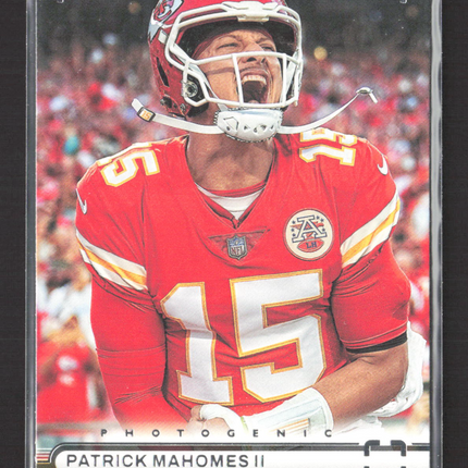 2023 Panini Chronicles Photogenic Patrick Mahomes II #PH-18