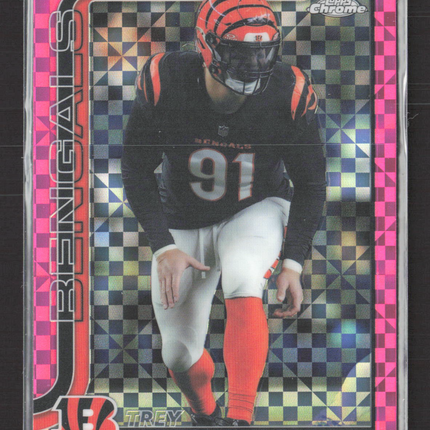2025 Topps Chrome Trey Hendrickson #65 Pink X-Fractor