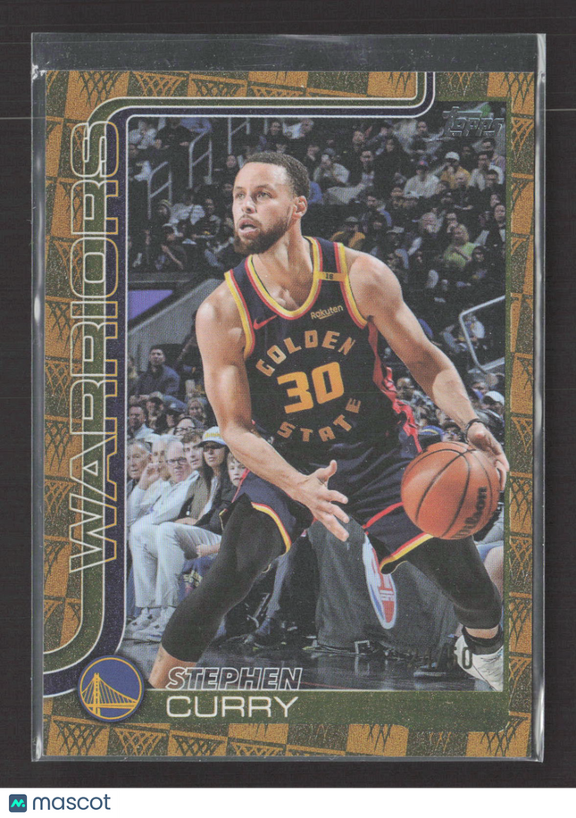 2025 Topps Basketball Stephen Curry #135 Gold Season Tip Off /50
