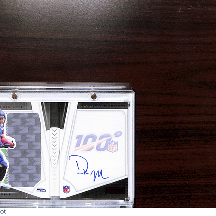 2019 Panini Playbook DK Metcalf #213 06/10 Patch Auto