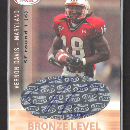 2006 SAGE Hit Bronze Level Vernon Davis #A15 Auto /500