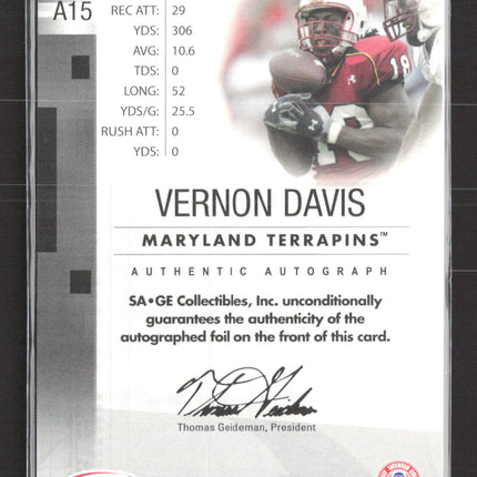 2006 SAGE Hit Bronze Level Vernon Davis #A15 Auto /500