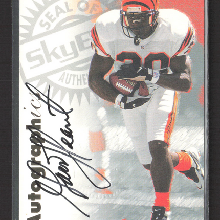 1997 SkyBox Autographics Garrison Hearst Auto