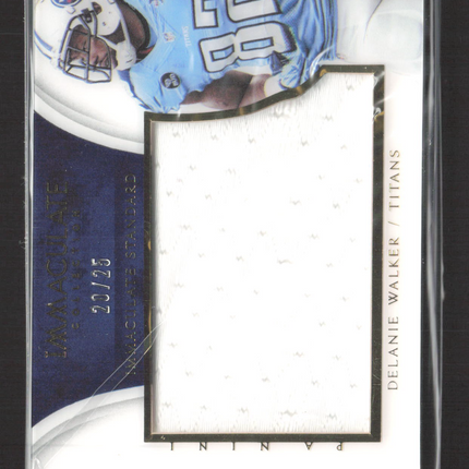 2015 Immaculate Collection Standard Delanie Walker #IS-DW Jersey Patch 20/25