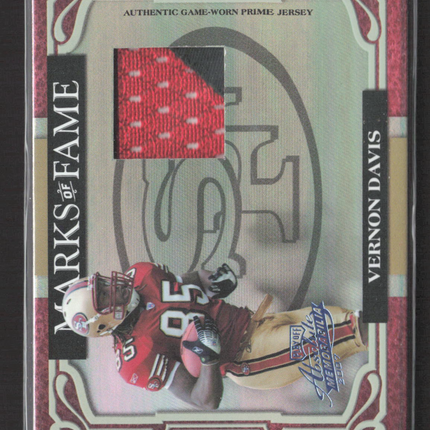 2007 Absolute Memorabilia Marks of Fame Vernon Davis #MOF-13 Game Worn Patch 1/1