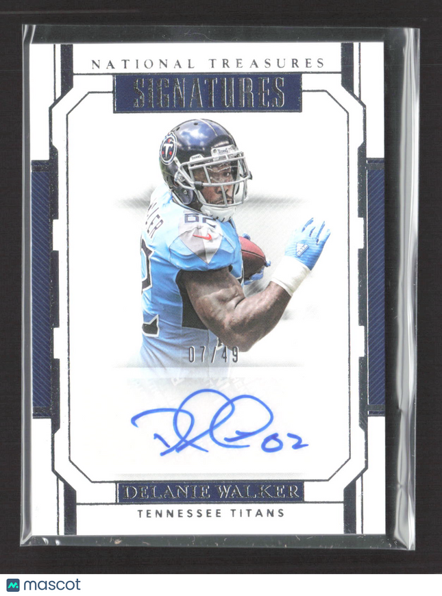 2018 Panini National Treasures Signatures Delanie Walker #S-DL 07/49 Auto
