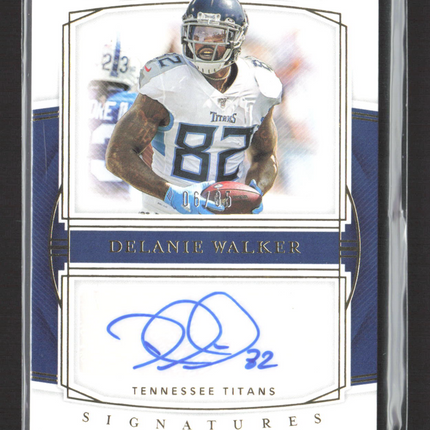 2020 Panini National Treasures Signatures Delanie Walker #S-DW Auto /35