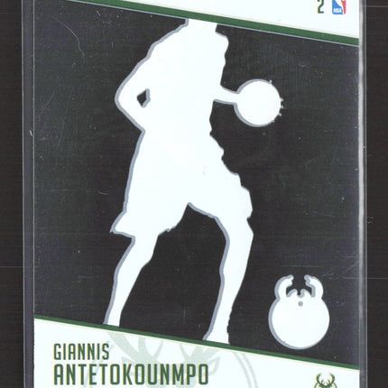 2017 Panini Prestige Giannis Antetokounmpo #2