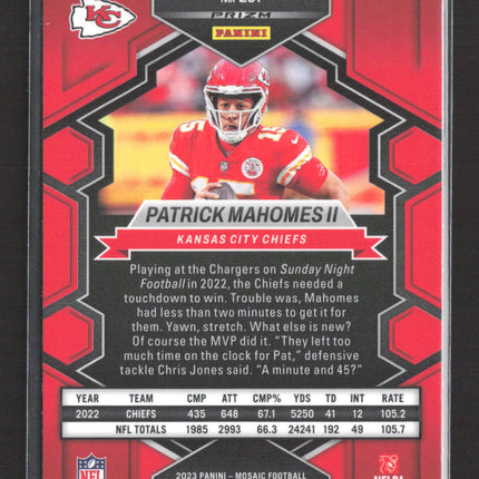 2023 Panini Mosaic Prizm Patrick Mahomes II #251 Green