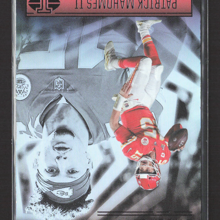 2021 Panini Illusions Patrick Mahomes II #24