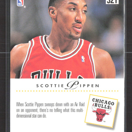 1994 SkyBox Air Raid Scottie Pippen #321