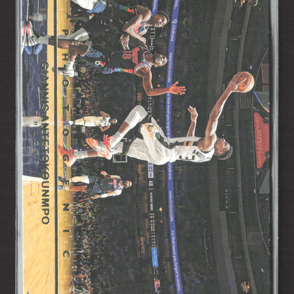 2022 Panini Photogenic Giannis Antetokounmpo #21