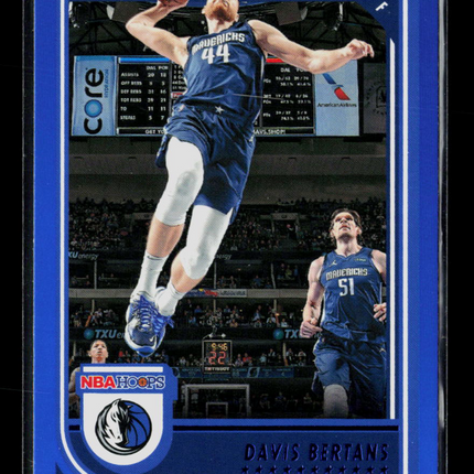 2022 Panini NBA Hoops Davis Bertans #125 Blue
