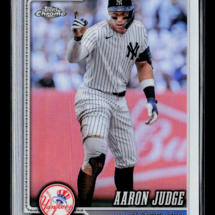 2026 Topps Chrome Aaron Judge #100 Refractor