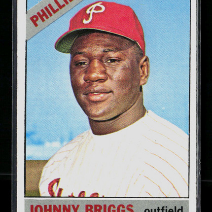 1966 Topps Johnny Briggs #359