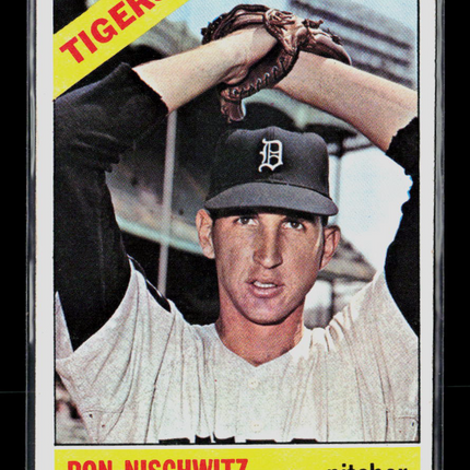 1966 Topps Ron Nischwitz #38