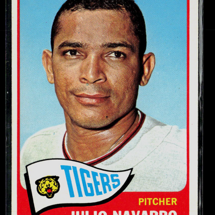 1965 Topps Julio Navarro #563
