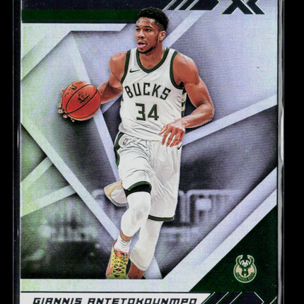 2021 Panini Chronicles XR Giannis Antetokounmpo #274