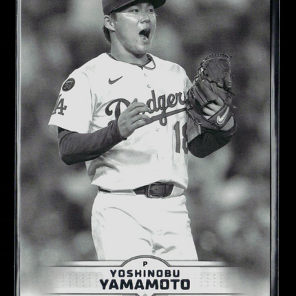 2025 Topps Stadium Club Yoshinobu Yamamoto #184 Black & White