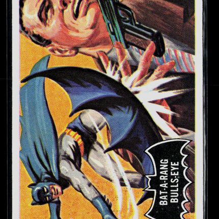 1966 Topps Batman #32 Bat-A-Rang Bullseye