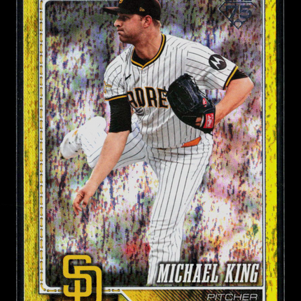 2026 Topps Series Two Michael King #558 Yellow Crackle /399