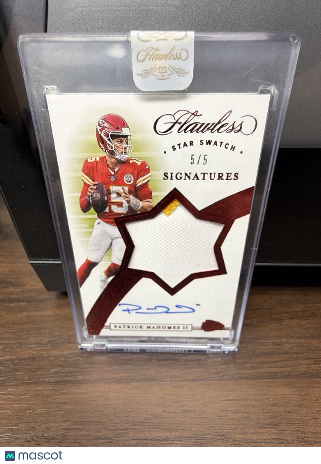 2020 Panini Flawless Star Swatch Patrick Mahomes #SSS-PAM Patch Auto 5/5