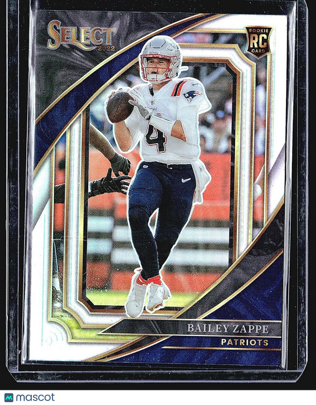 2022 Panini Select - Suite Level Silver Prizm #318 Bailey Zappe (RC)