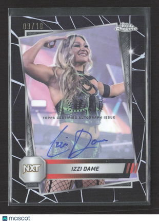 2025 Topps Chrome WWE - Izzi Dame #55 Black Refractor Auto /10