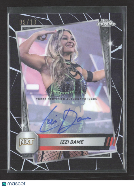 2025 Topps Chrome WWE - Izzi Dame #55 Black Refractor Auto /10