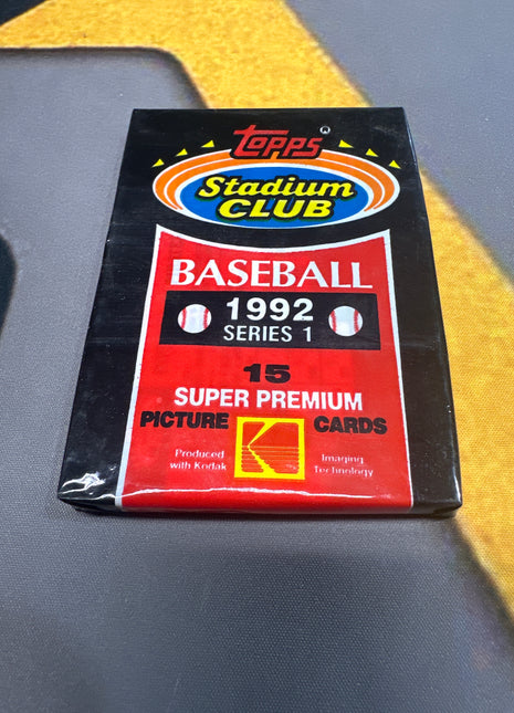 1992 topps series 1 baseball pack