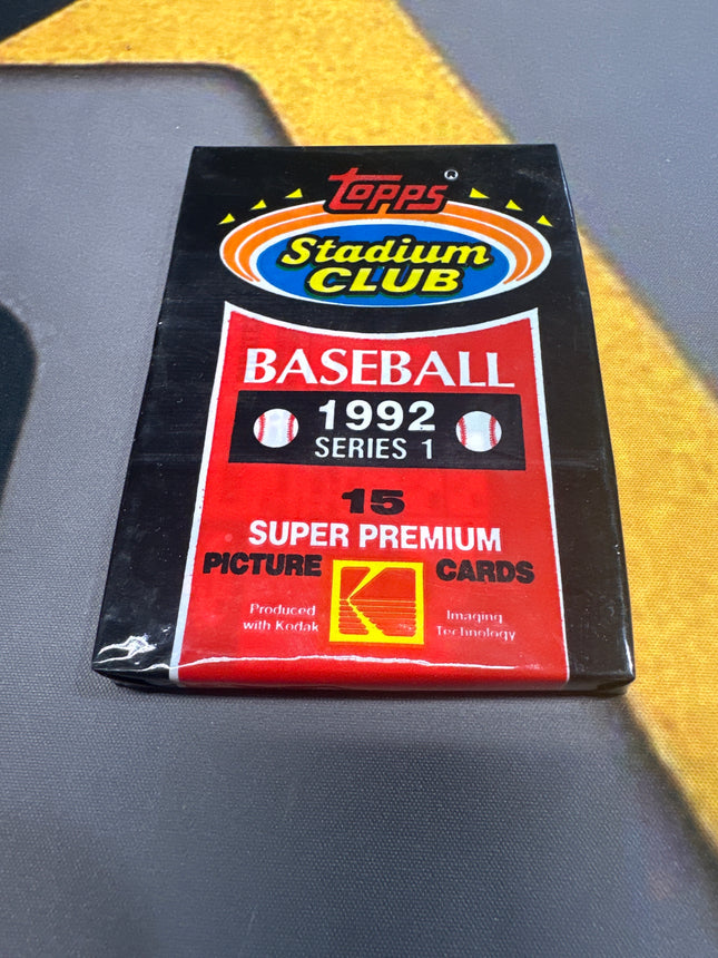 1992 topps series 1 baseball pack