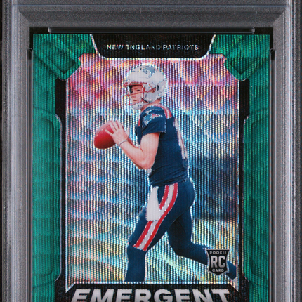 2024 Panini Prizm Emergent Drake Maye #4 Green Wave PSA 9