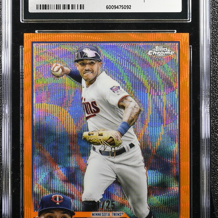 2023 Topps Chrome Carlos Correa #140 Orange Wave Refractor CGC 10 /25