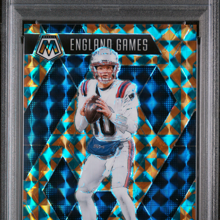 2025 Panini Mosaic Drake Maye #258 Tessellation /15 PSA 9