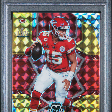 2022 Panini Mosaic Patrick Mahomes II #293 Fusion Red Yellow Choice PSA 9 /80