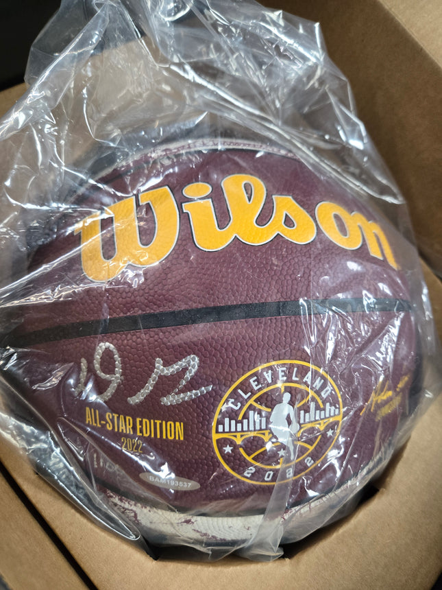 MEM Darius Garland Signed Basketball UDA BAM193537
