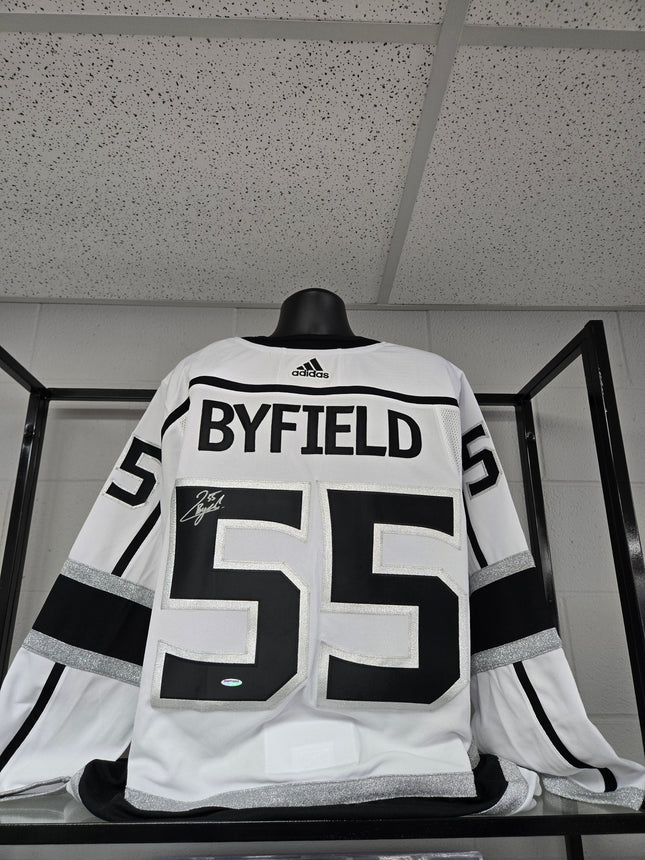 MEM QUINTON BYFIELD Signed Autographed Los Angeles LA Kings Hockey Jersey WHITE COA